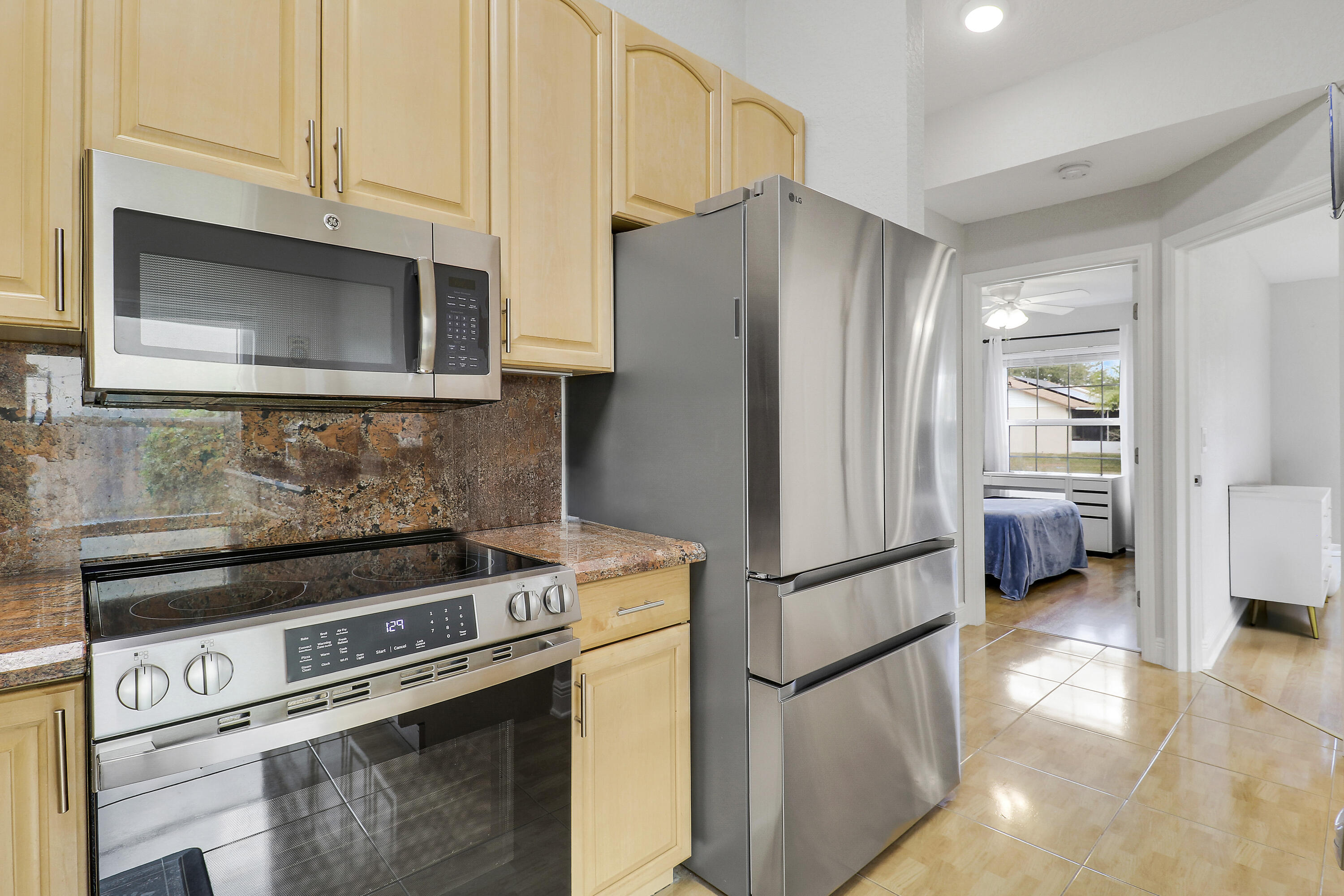 STRATHMORE ESTS OF BOYNTON BEACH PL 1 - Residential