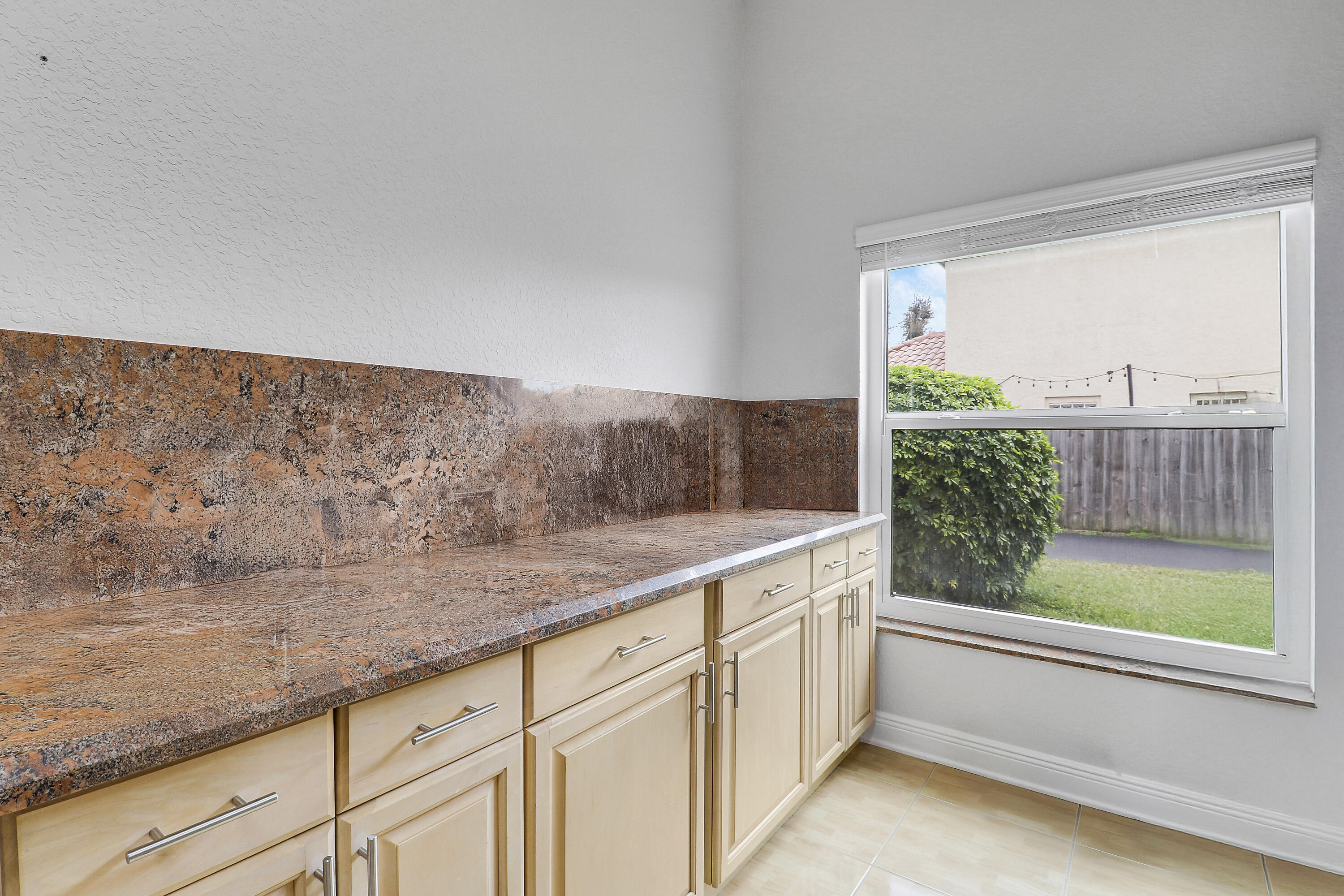 STRATHMORE ESTS OF BOYNTON BEACH PL 1 - Residential