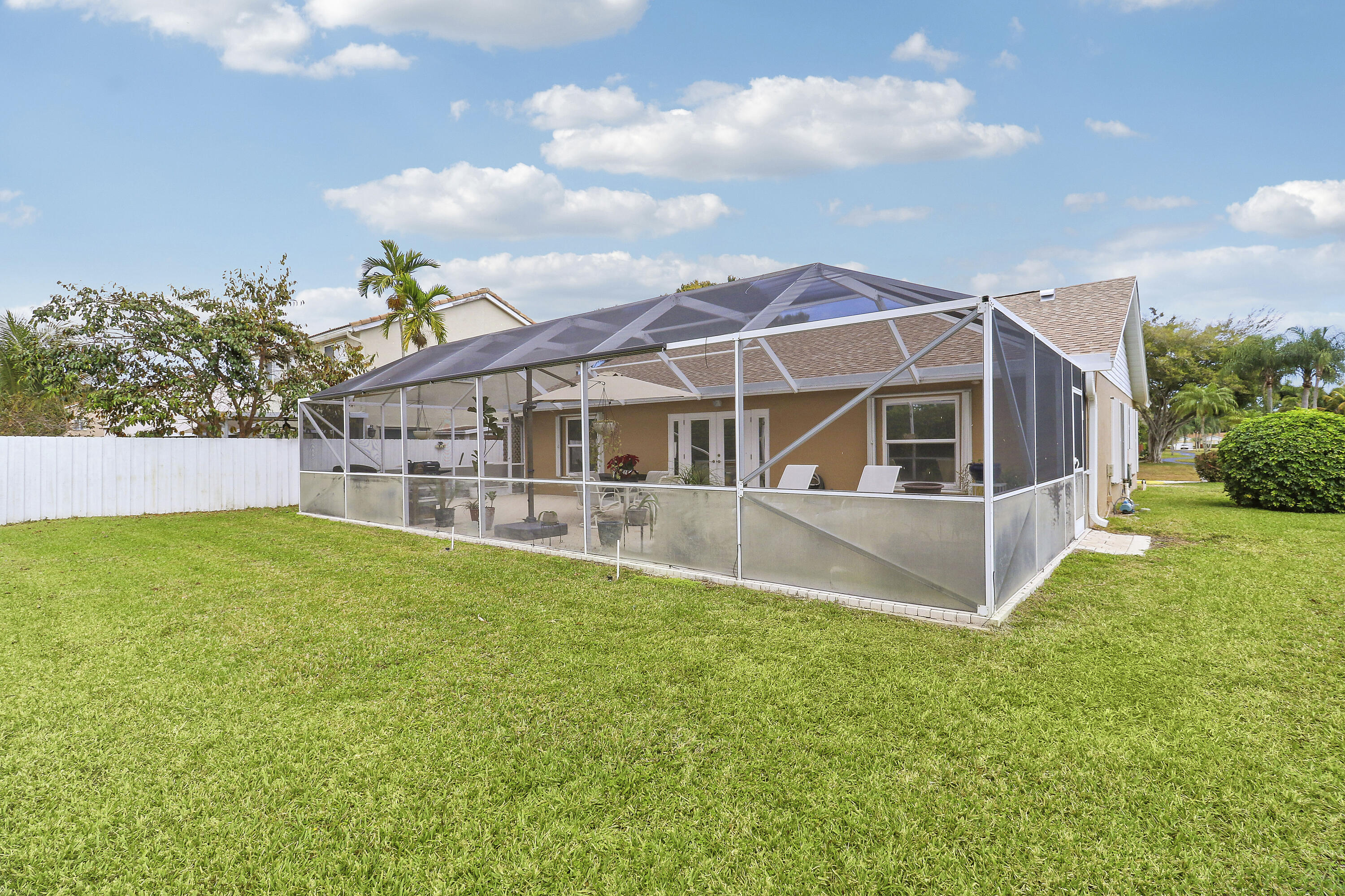 STRATHMORE ESTS OF BOYNTON BEACH PL 1 - Residential