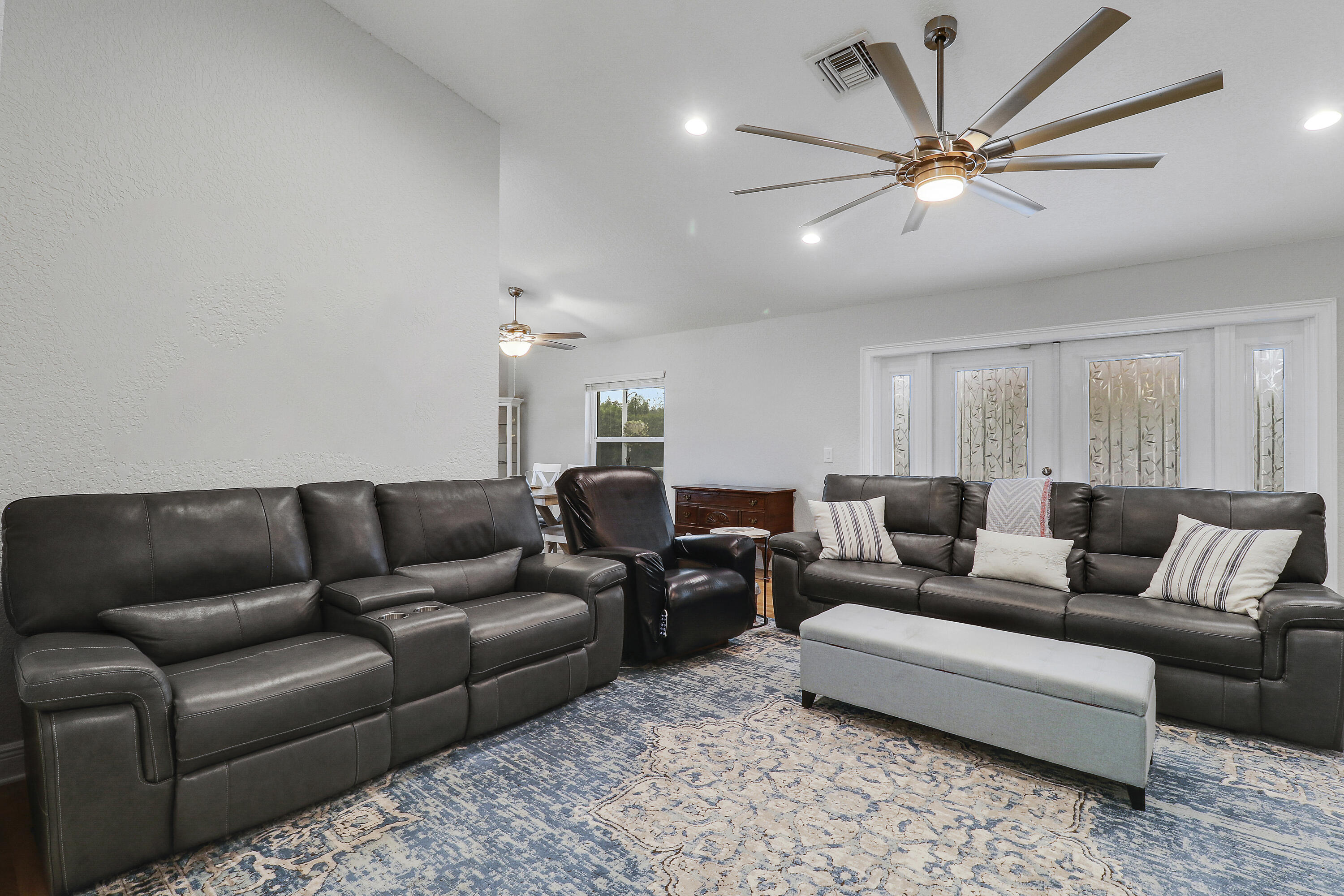 STRATHMORE ESTS OF BOYNTON BEACH PL 1 - Residential