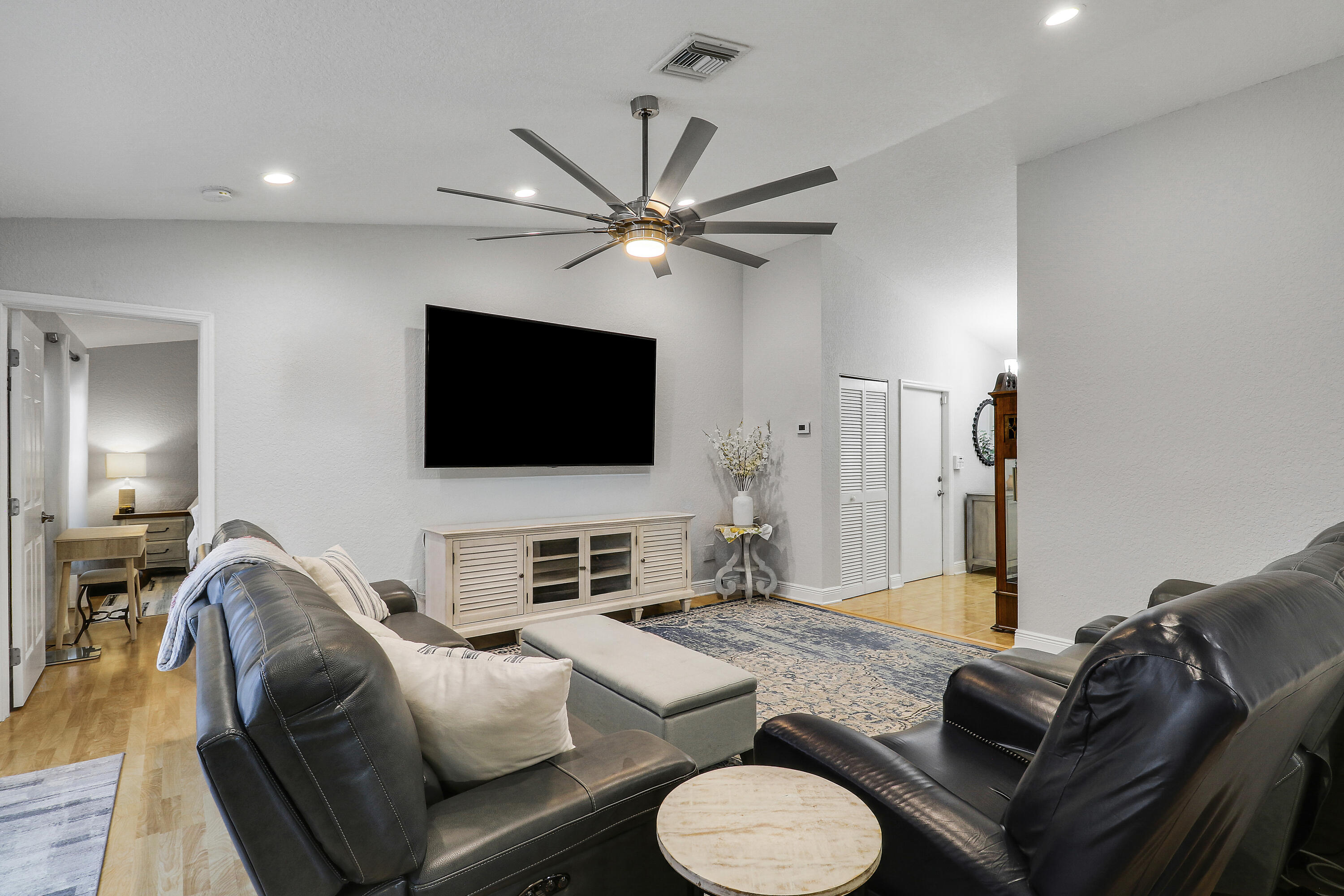 STRATHMORE ESTS OF BOYNTON BEACH PL 1 - Residential