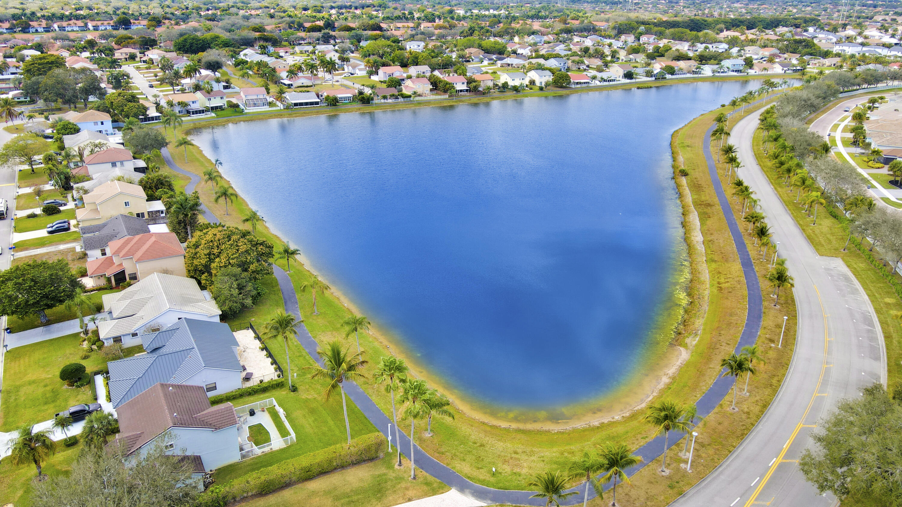 STRATHMORE ESTS OF BOYNTON BEACH PL 1 - Residential