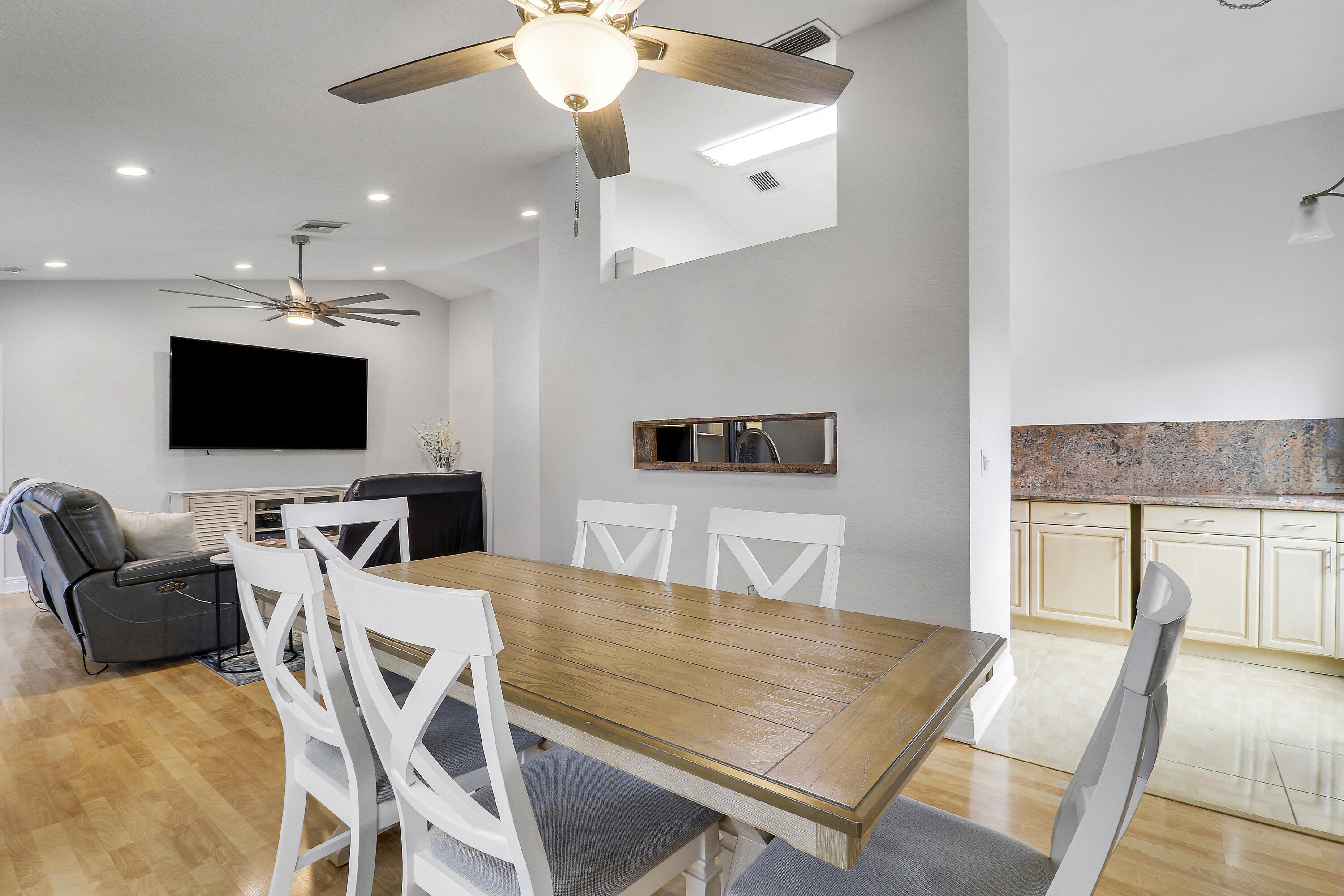 STRATHMORE ESTS OF BOYNTON BEACH PL 1 - Residential