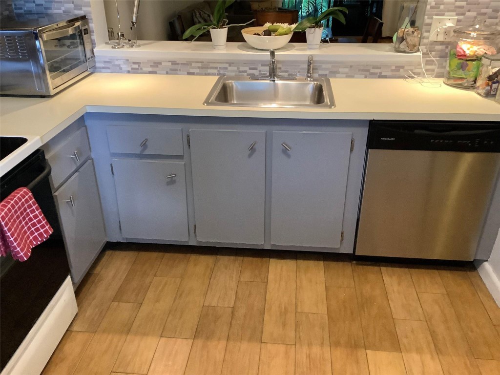 Boca Palms Condo 01-04 - Residential Lease