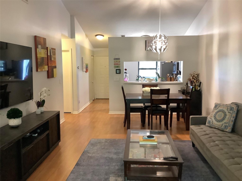 Boca Palms Condo 01-04 - Residential Lease