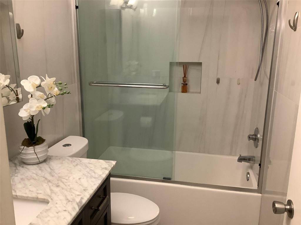 Boca Palms Condo 01-04 - Residential Lease