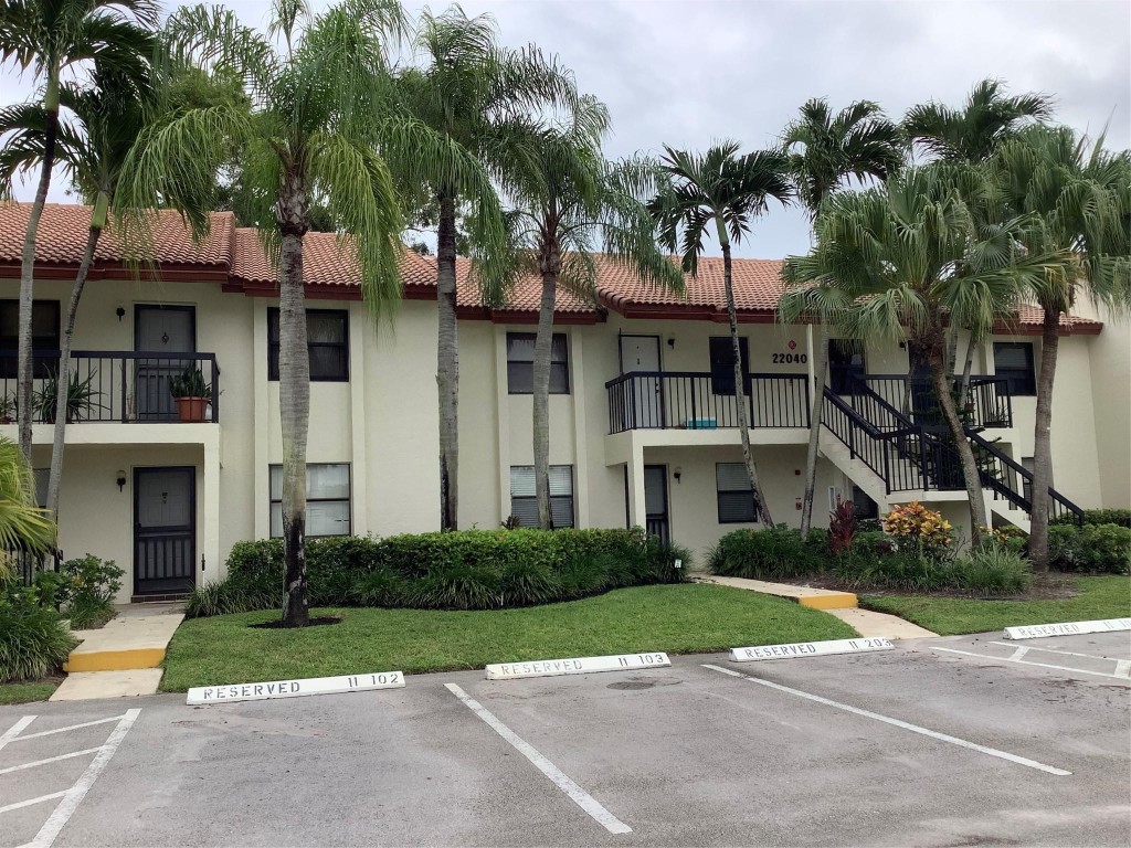 Boca Palms Condo 01-04 - Residential Lease