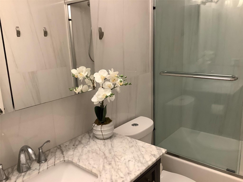 Boca Palms Condo 01-04 - Residential Lease