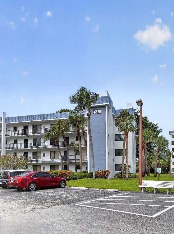 Photo 1 of 18 — 4820 Lucerne Lakes Boulevard W 402, Lake Worth, FL 33467