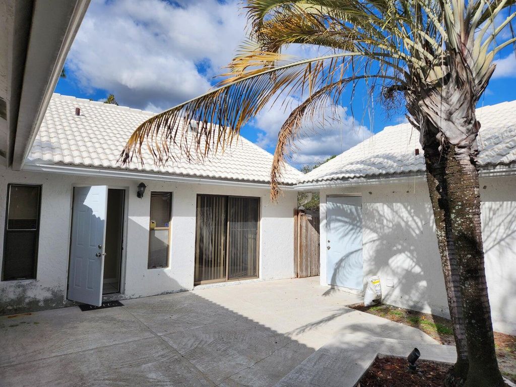 Photo of 13962 Morning Glory Drive, Wellington, FL 33414 (MLS # R11024209)