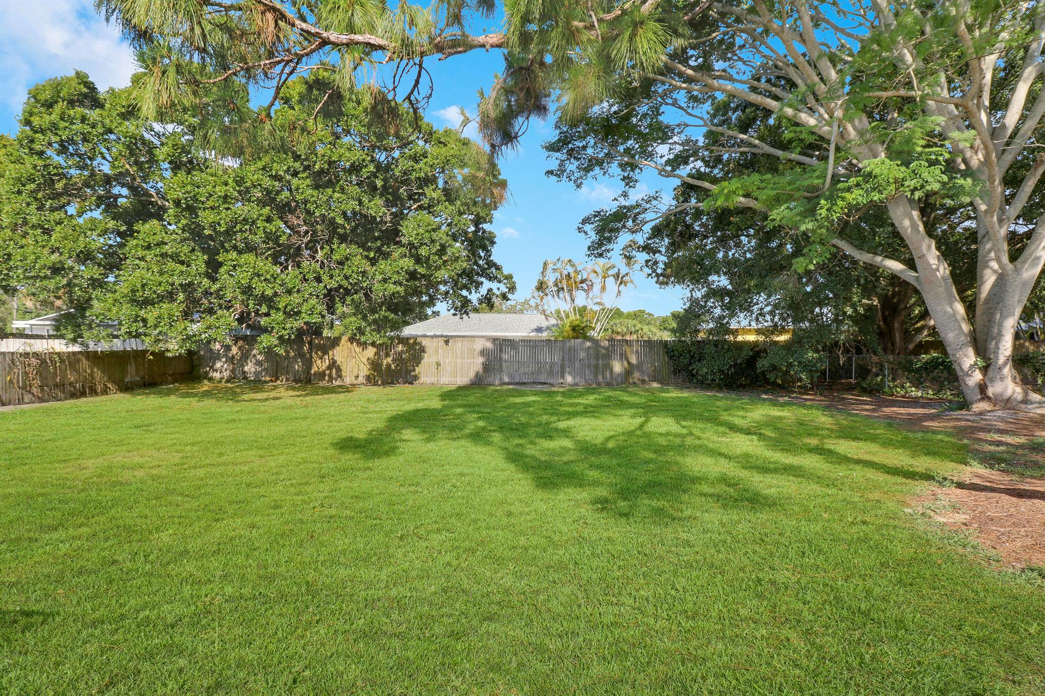 INDIAN RIVER ESTATES UNIT 7 - Residential