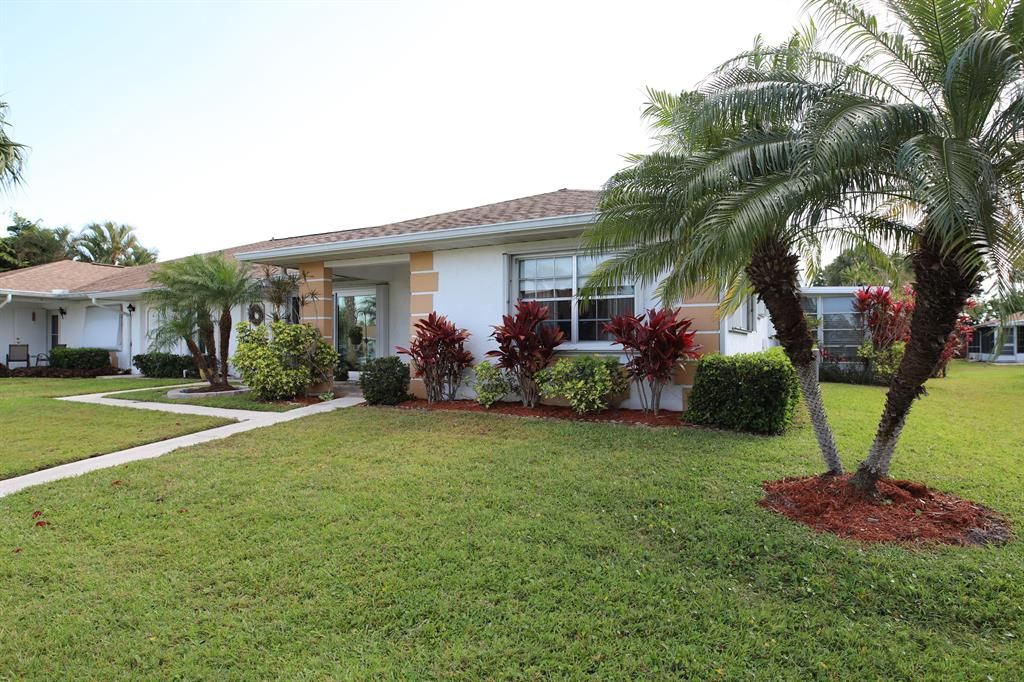 Photo of 948 Savannas Point Drive #D, Fort Pierce, FL 34950 (MLS # R10703089)