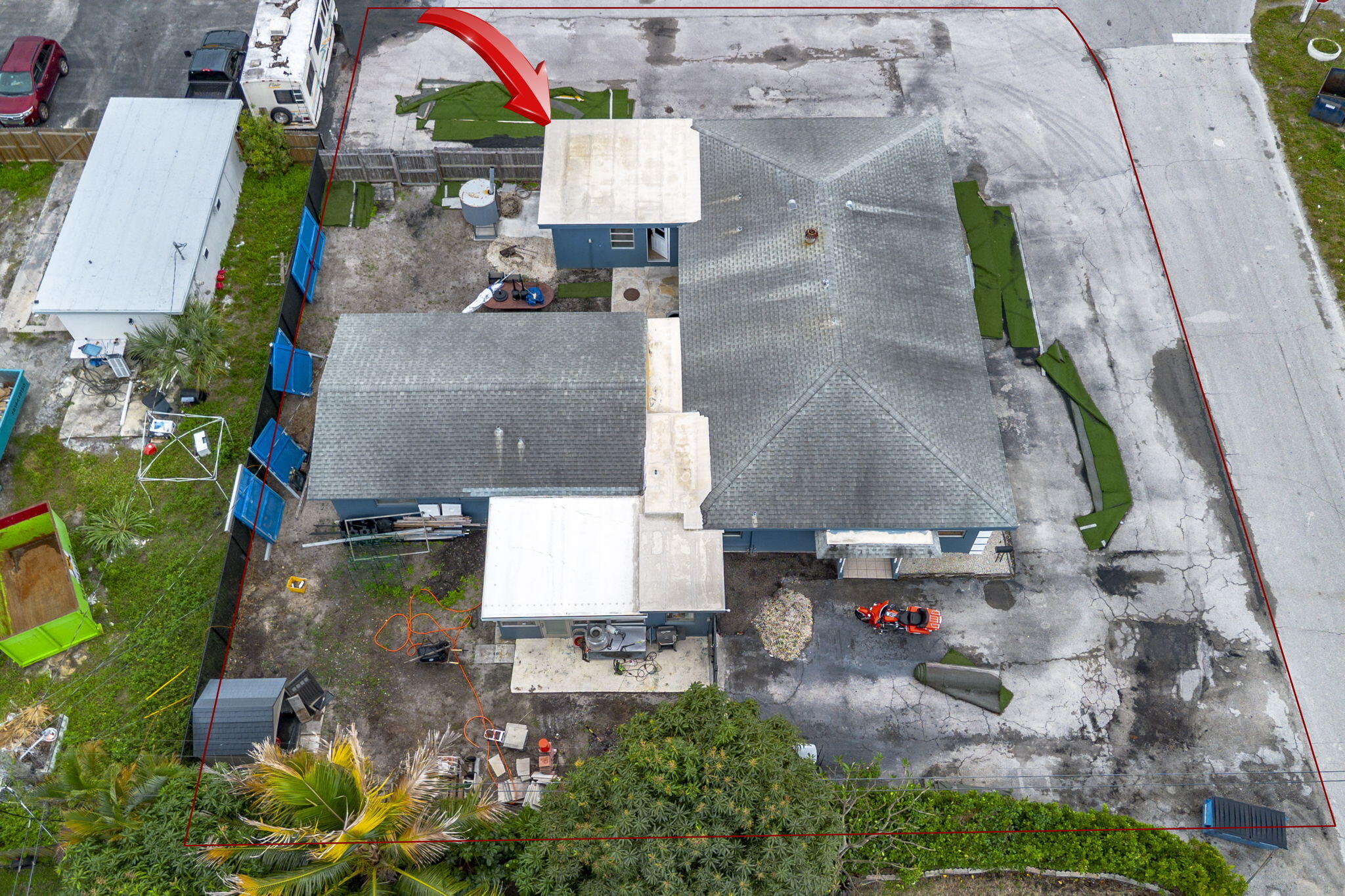 TROPICAL TERRACE - Residential