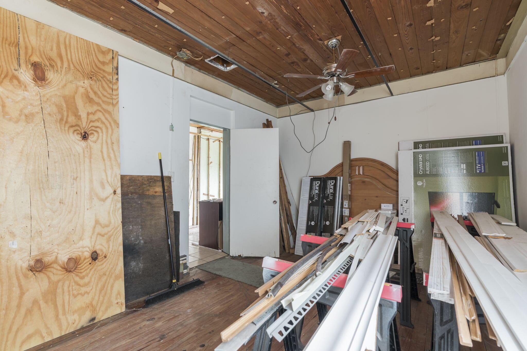 TROPICAL TERRACE - Residential