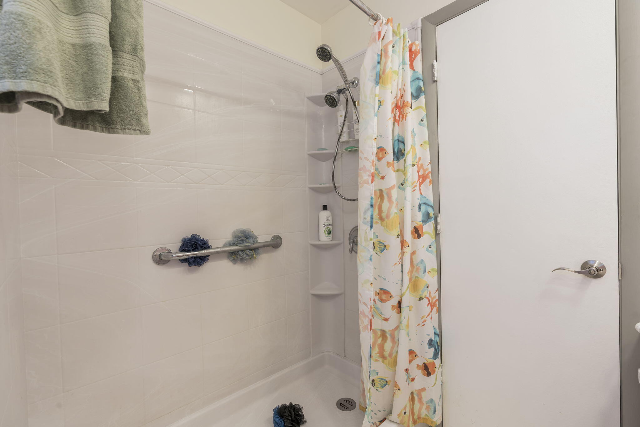 TROPICAL TERRACE - Residential