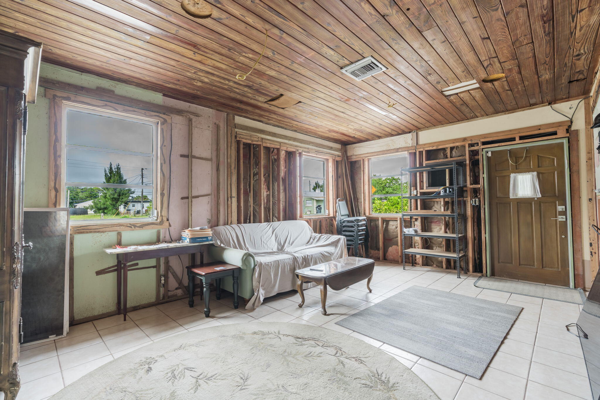 TROPICAL TERRACE - Residential