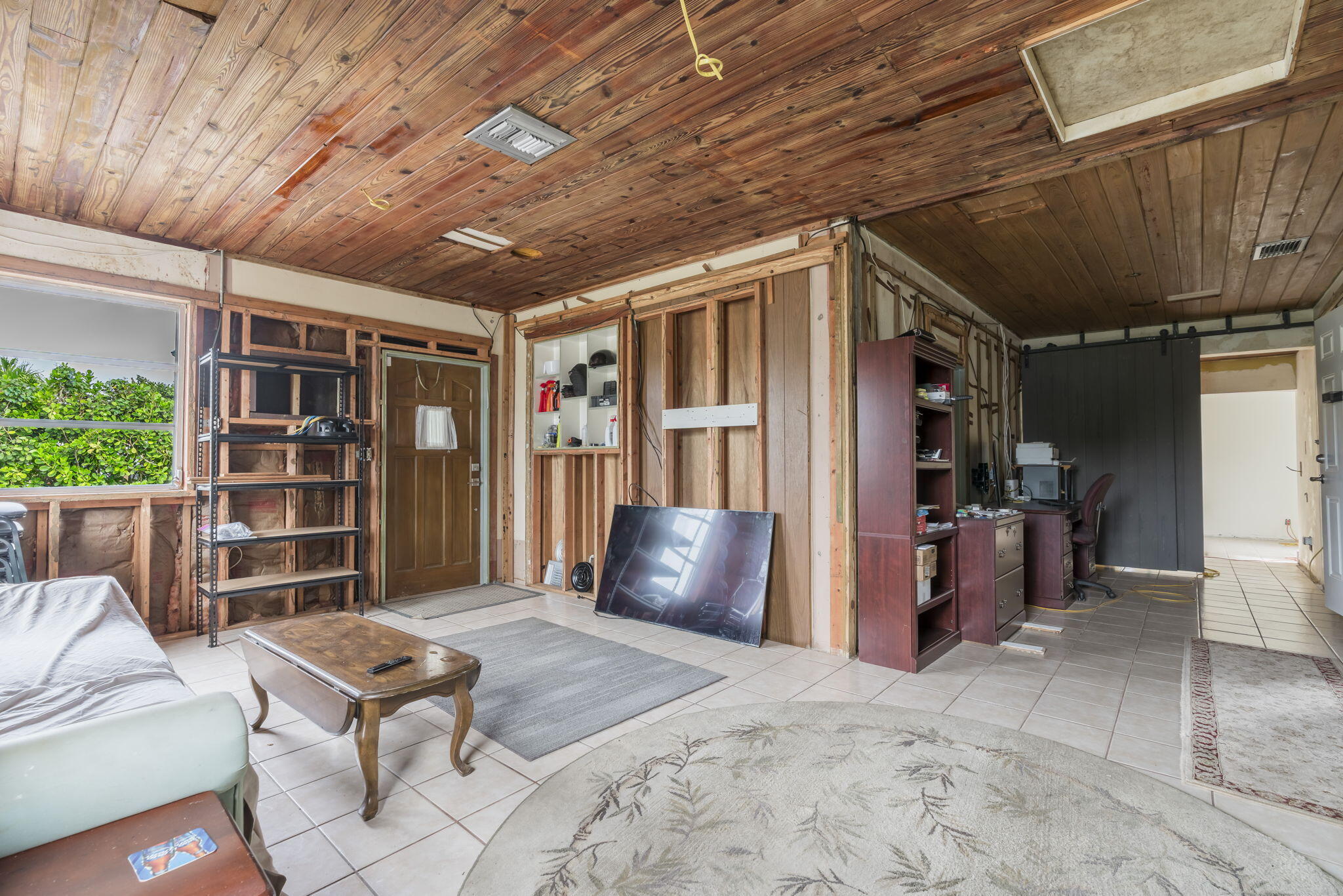 TROPICAL TERRACE - Residential