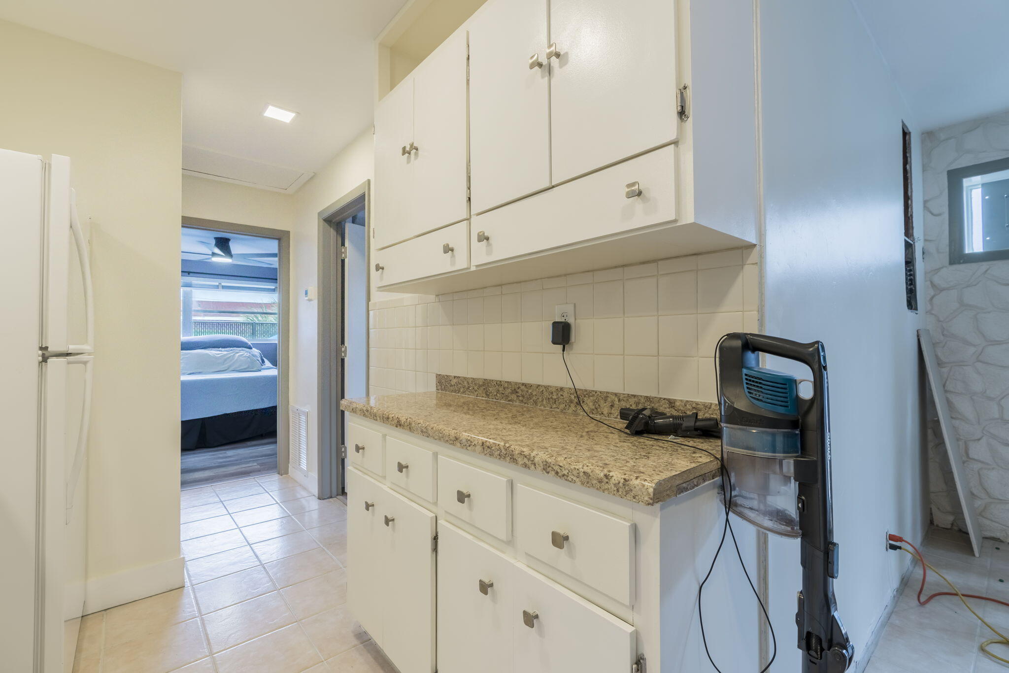 TROPICAL TERRACE - Residential