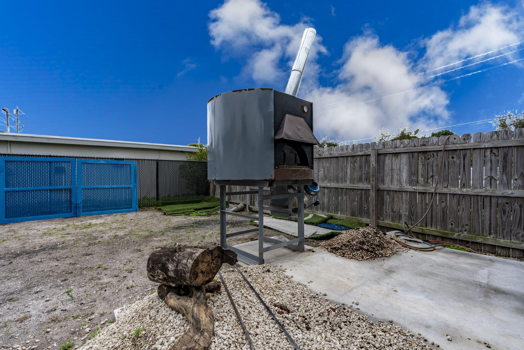 TROPICAL TERRACE - Residential