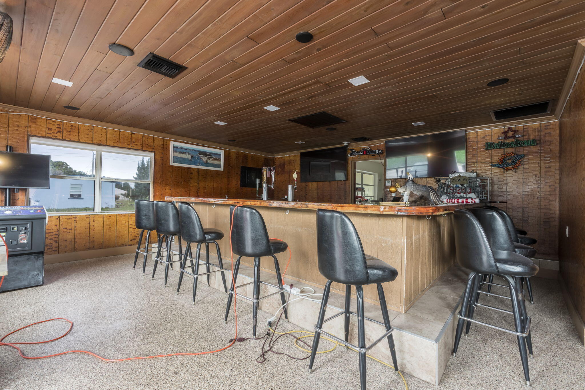 TROPICAL TERRACE - Residential