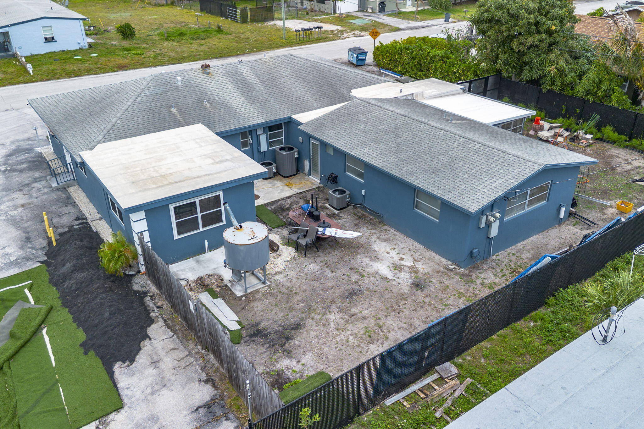 TROPICAL TERRACE - Residential