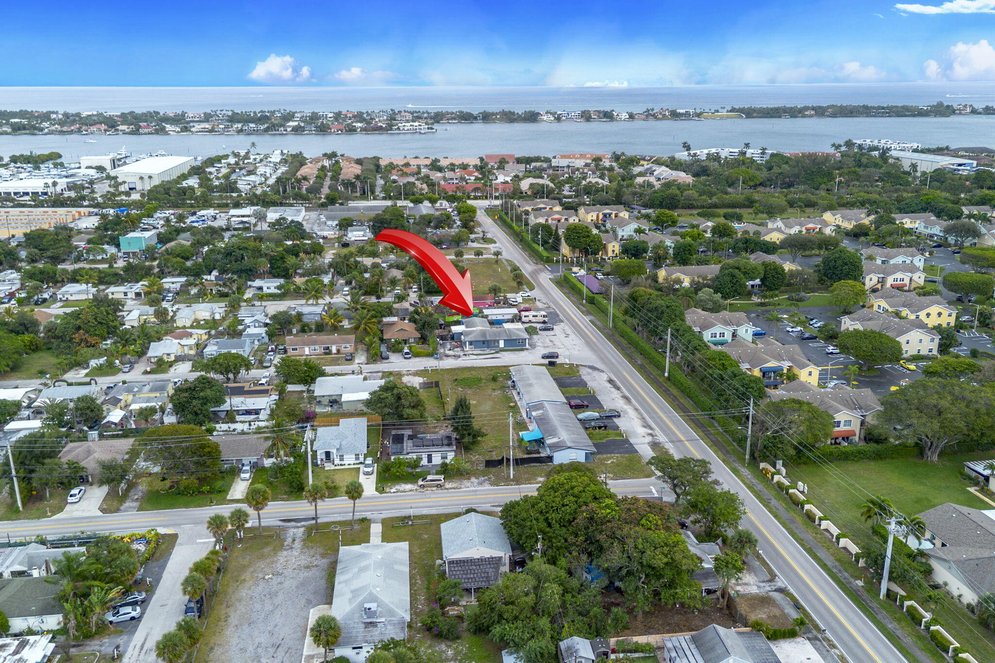 TROPICAL TERRACE - Residential