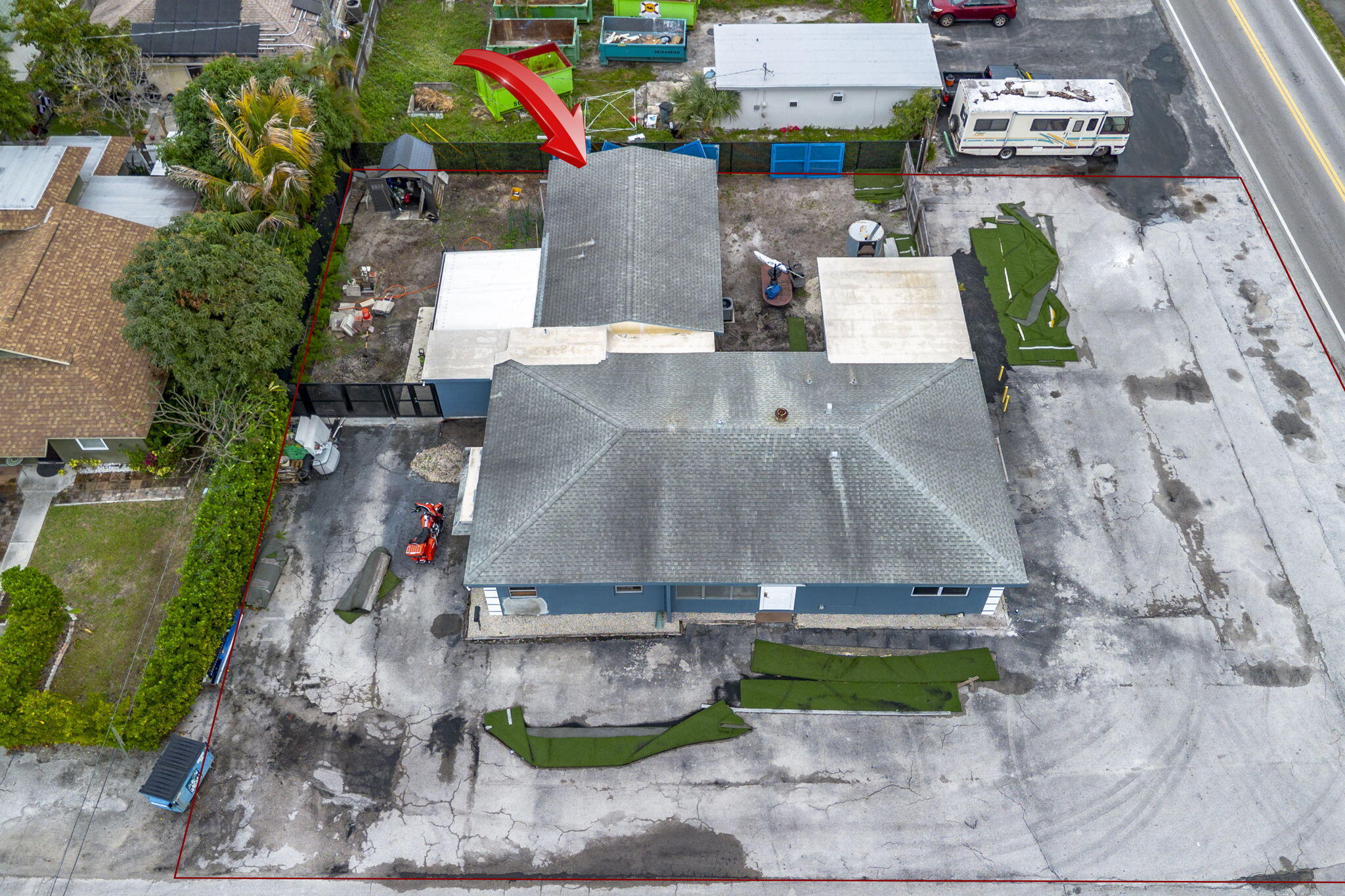 TROPICAL TERRACE - Residential