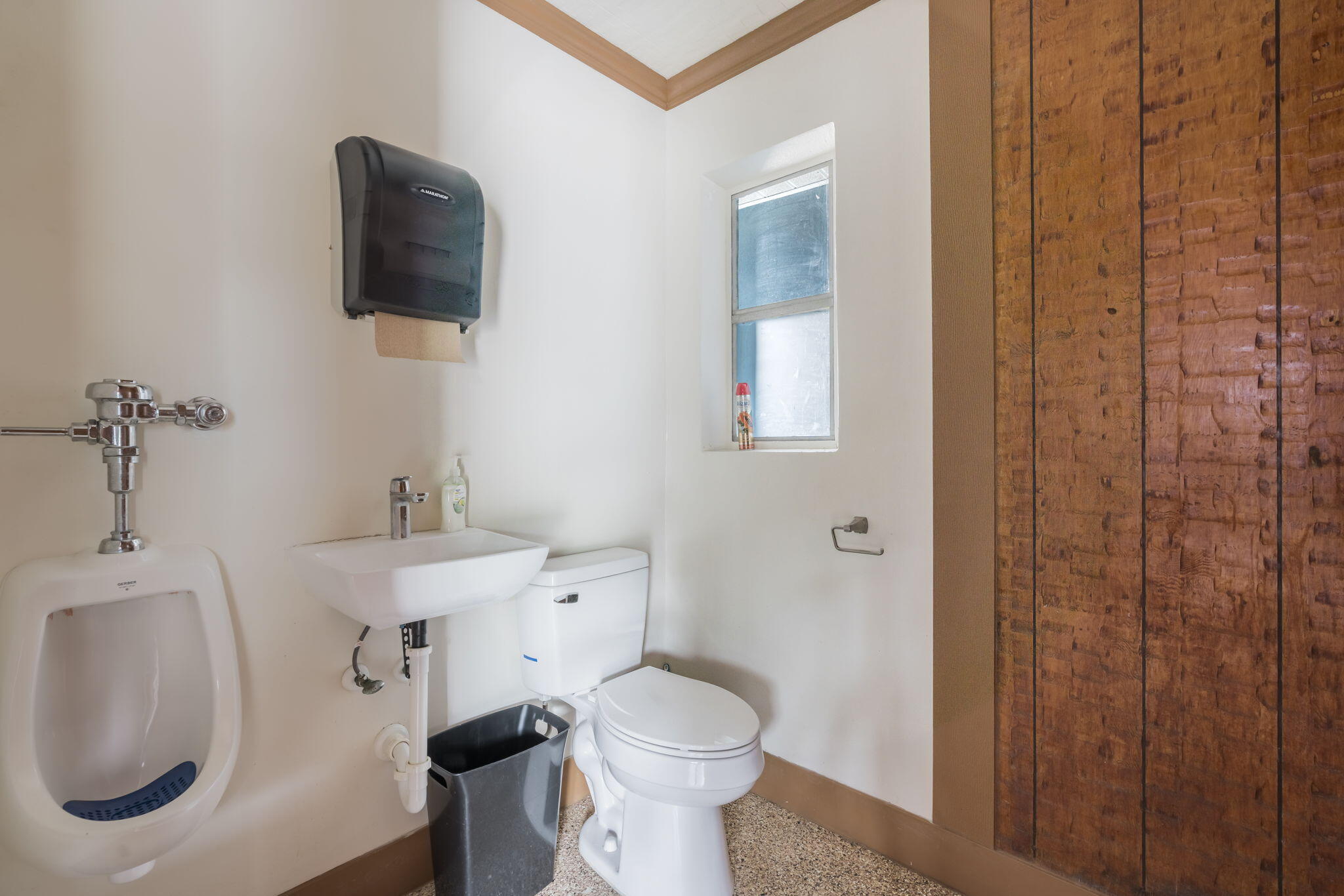 TROPICAL TERRACE - Residential