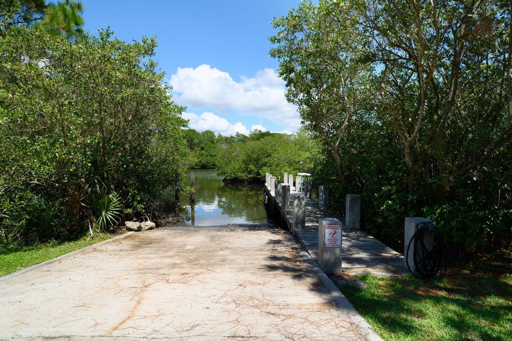 Photo of 6230 Riverwalk Lane #5, Jupiter, FL 33458 (MLS # R11117197)