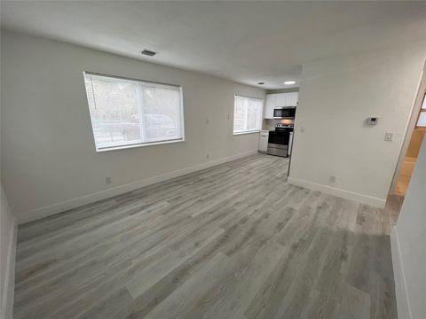 919 NW 102nd Street B Miami FL 33150