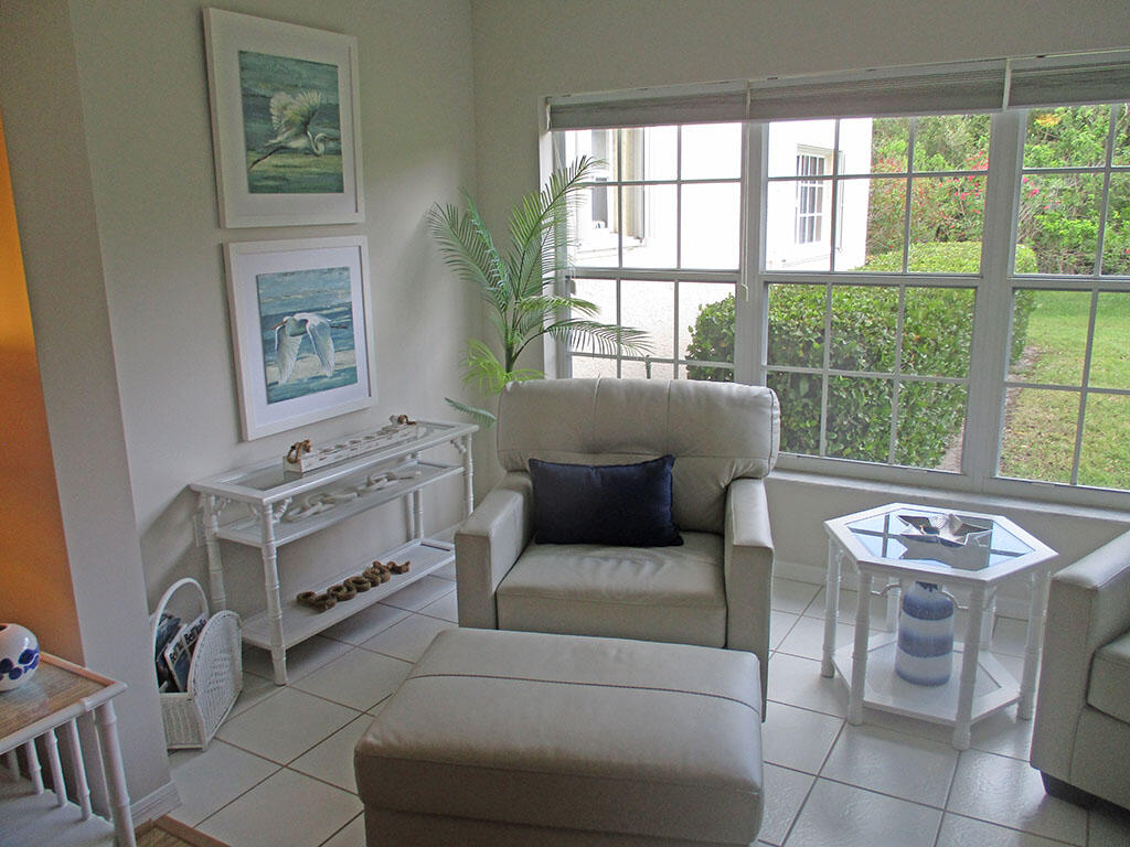 Florida room private and bright