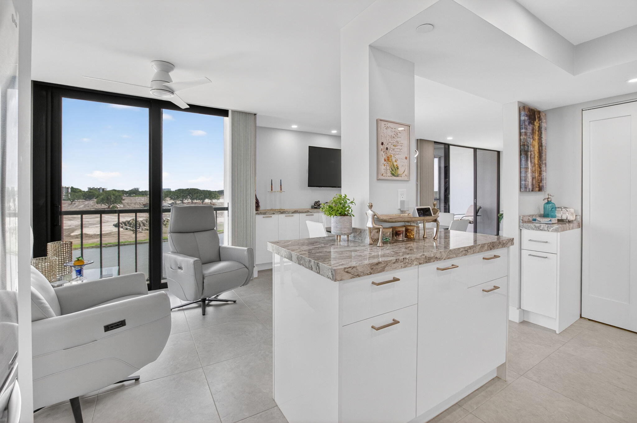 LAKEWOOD MIDRISE CONDO - Residential