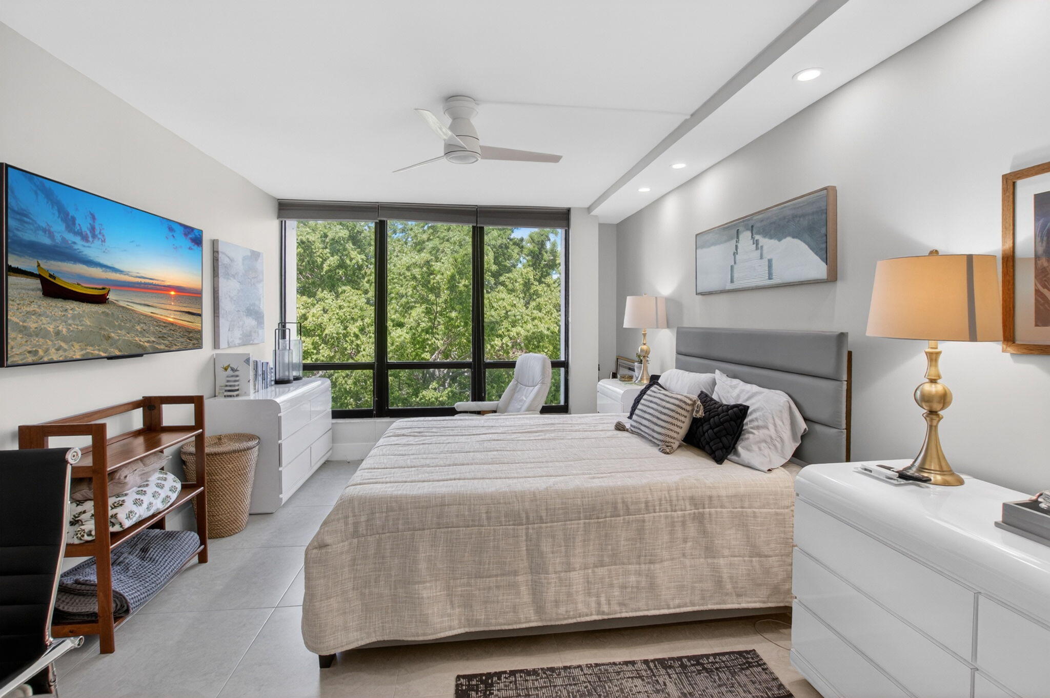 LAKEWOOD MIDRISE CONDO - Residential