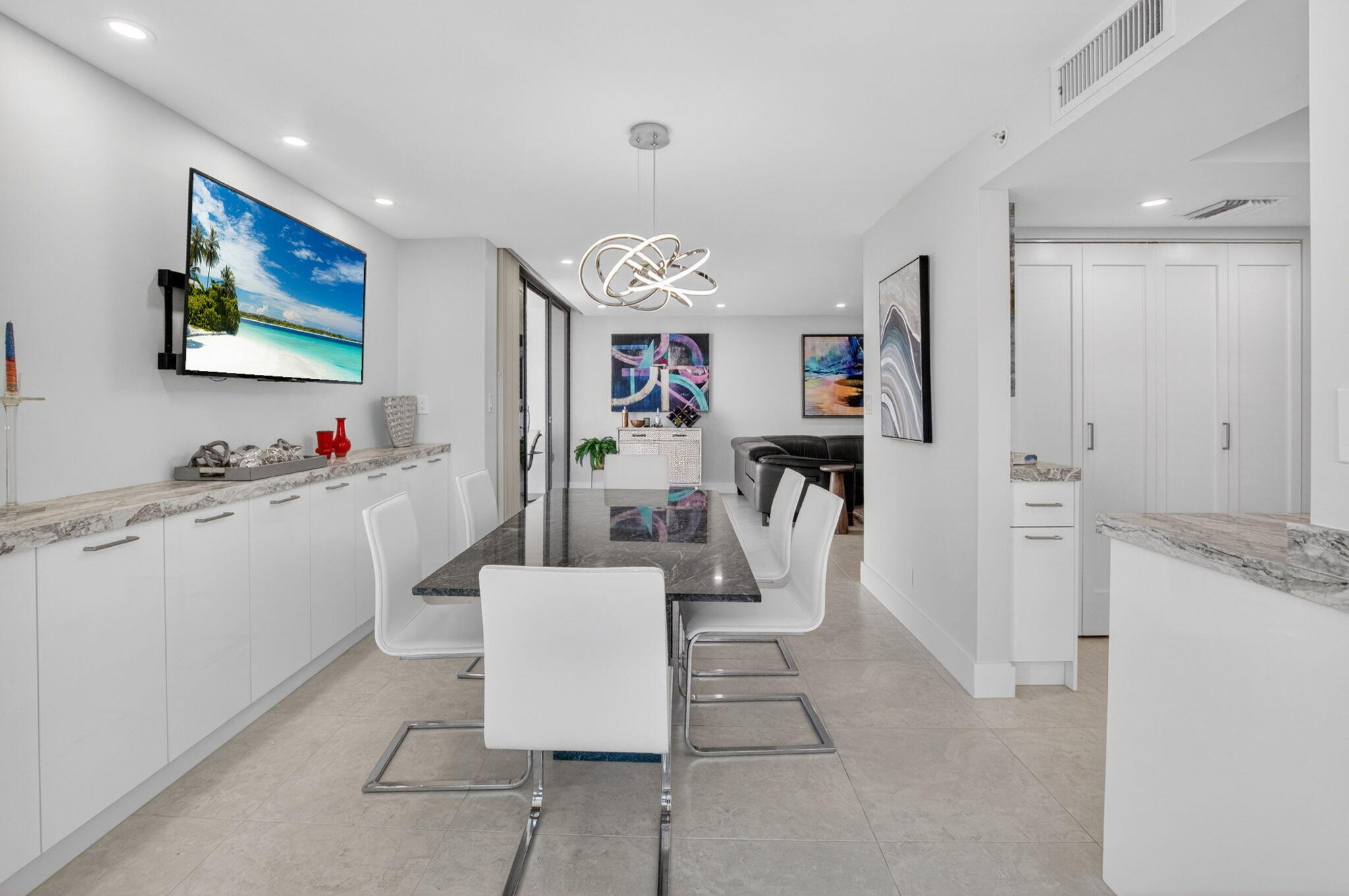 LAKEWOOD MIDRISE CONDO - Residential