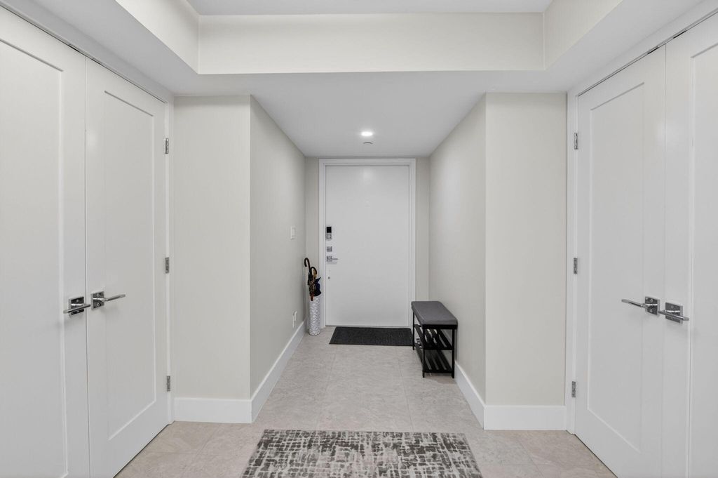 Photo of 7768 Lakeside Boulevard, Boca Raton, FL 33434 (MLS # B26032343)