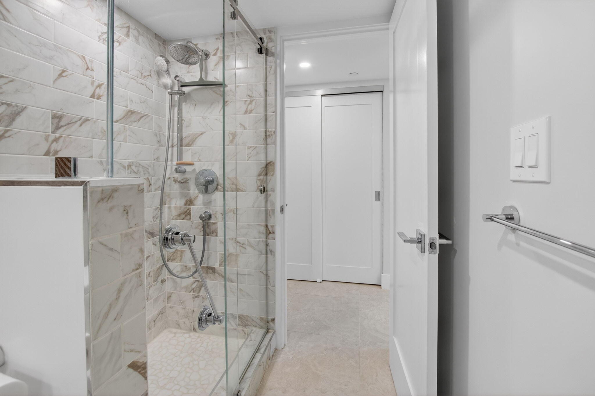 LAKEWOOD MIDRISE CONDO - Residential