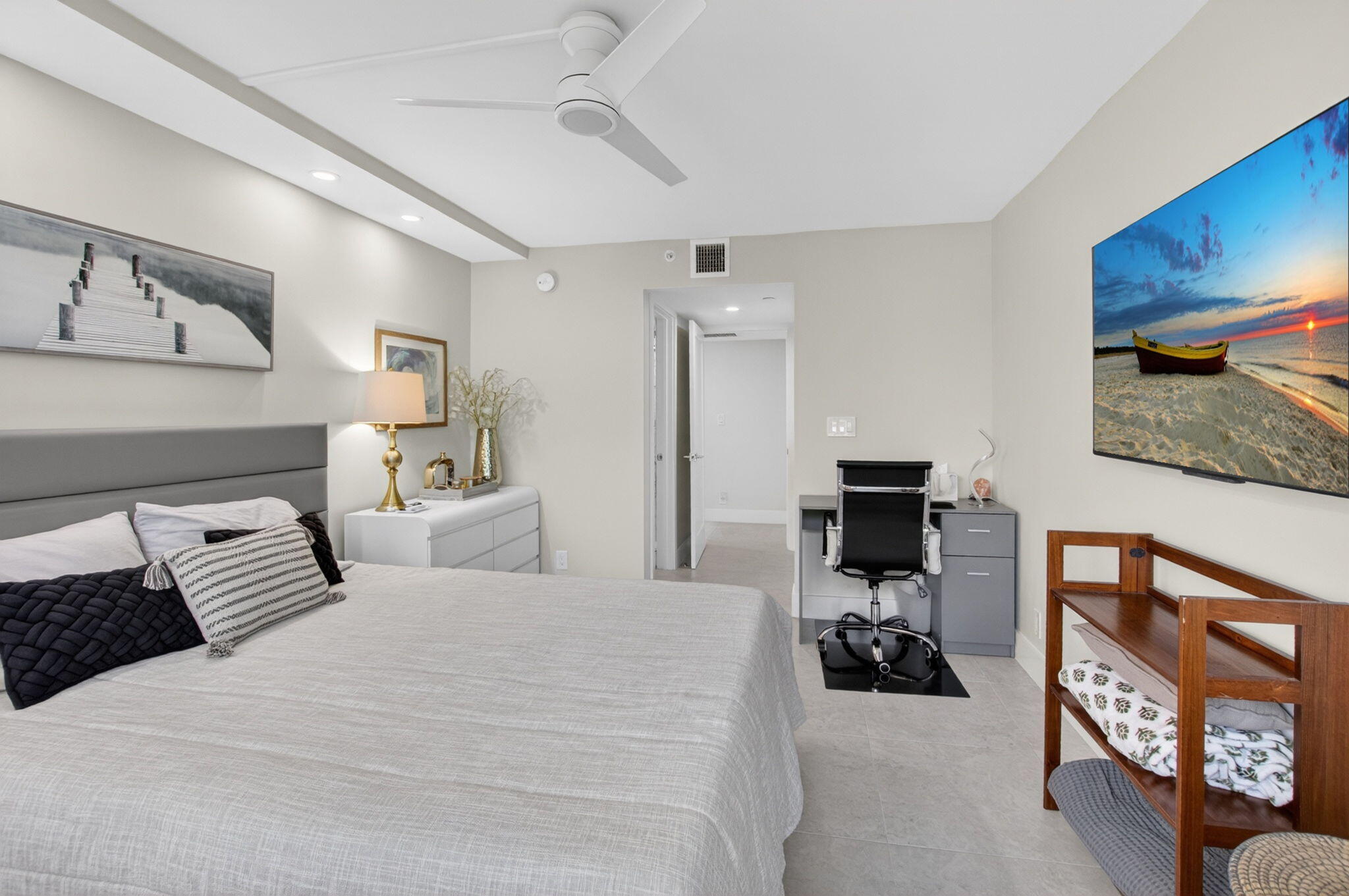 LAKEWOOD MIDRISE CONDO - Residential