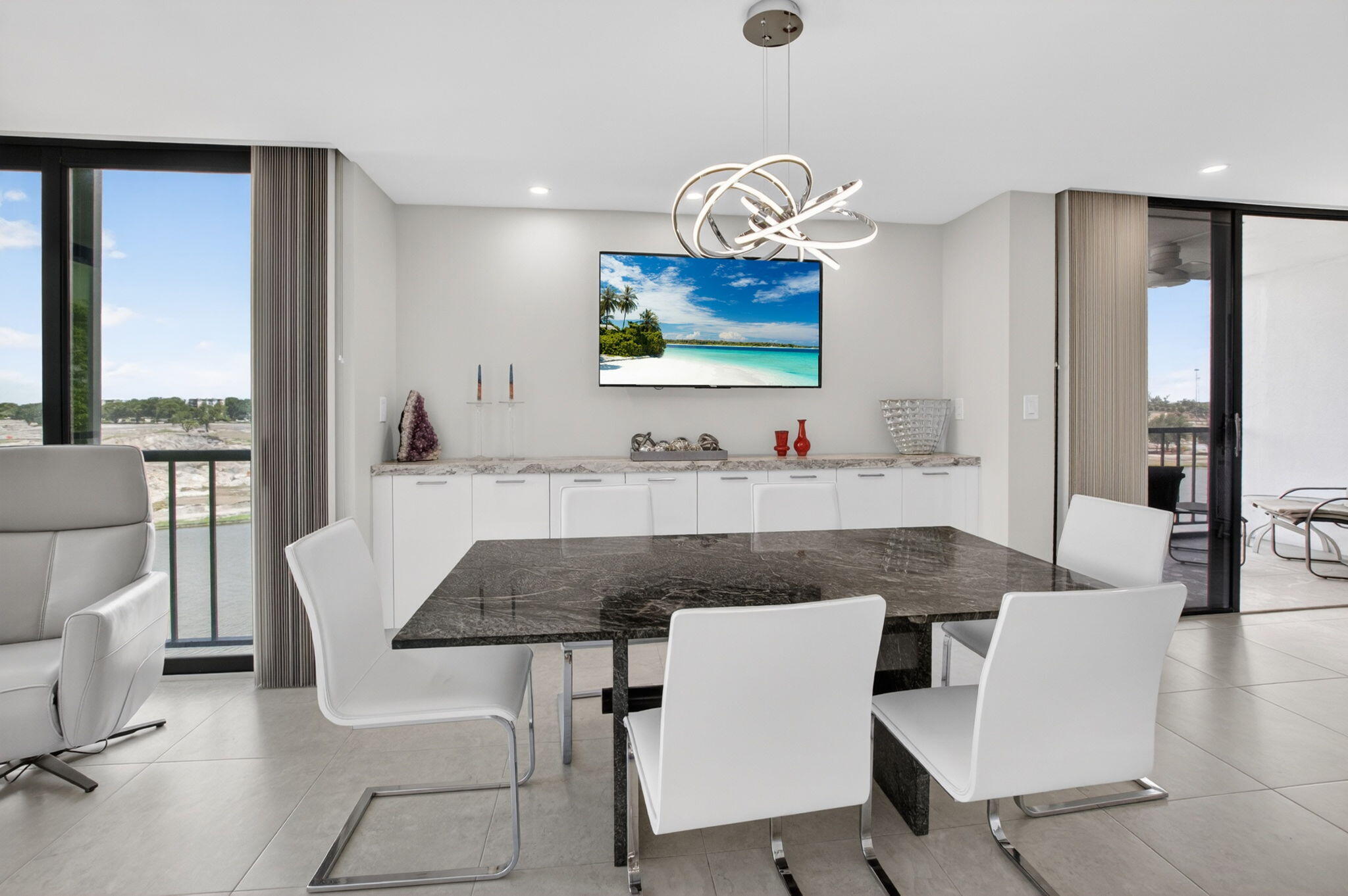 LAKEWOOD MIDRISE CONDO - Residential