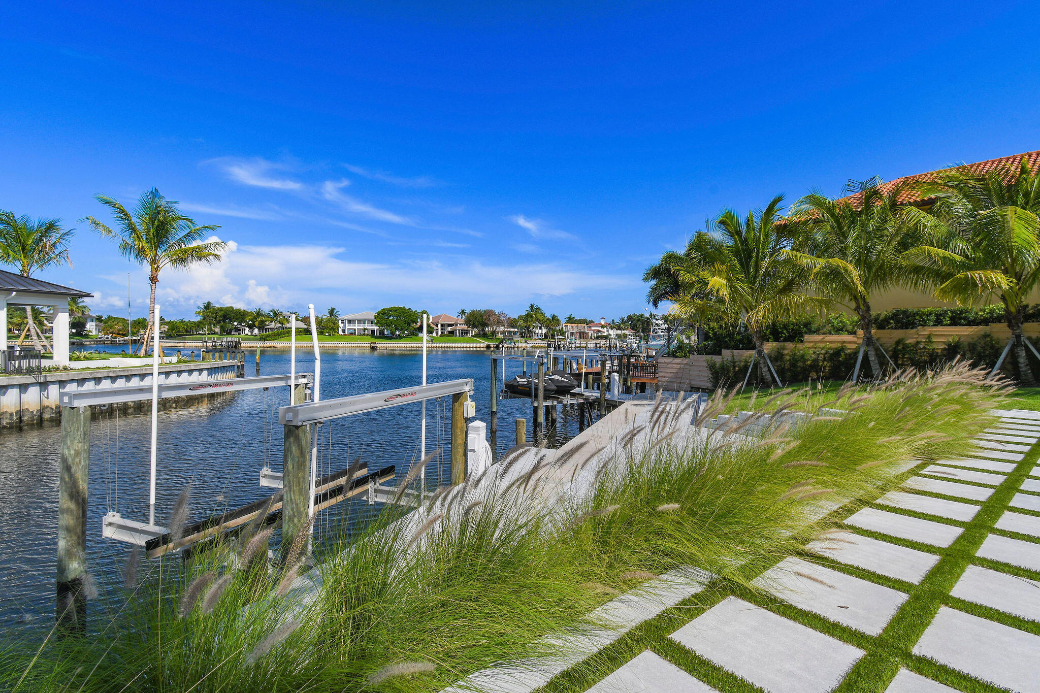 INTRACOASTAL PARK - Land
