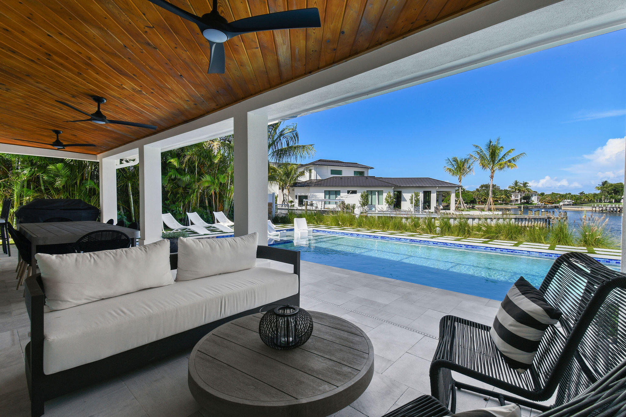 INTRACOASTAL PARK - Land
