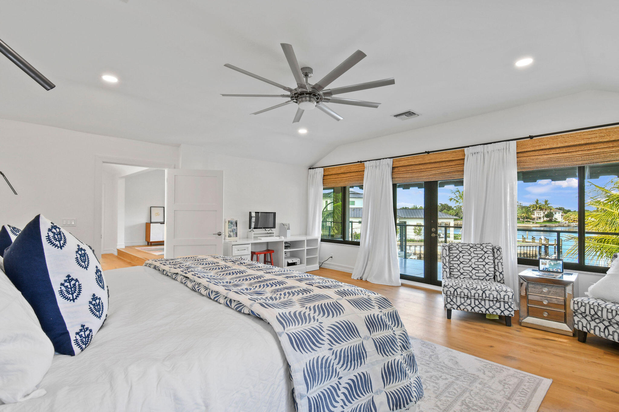 INTRACOASTAL PARK - Land