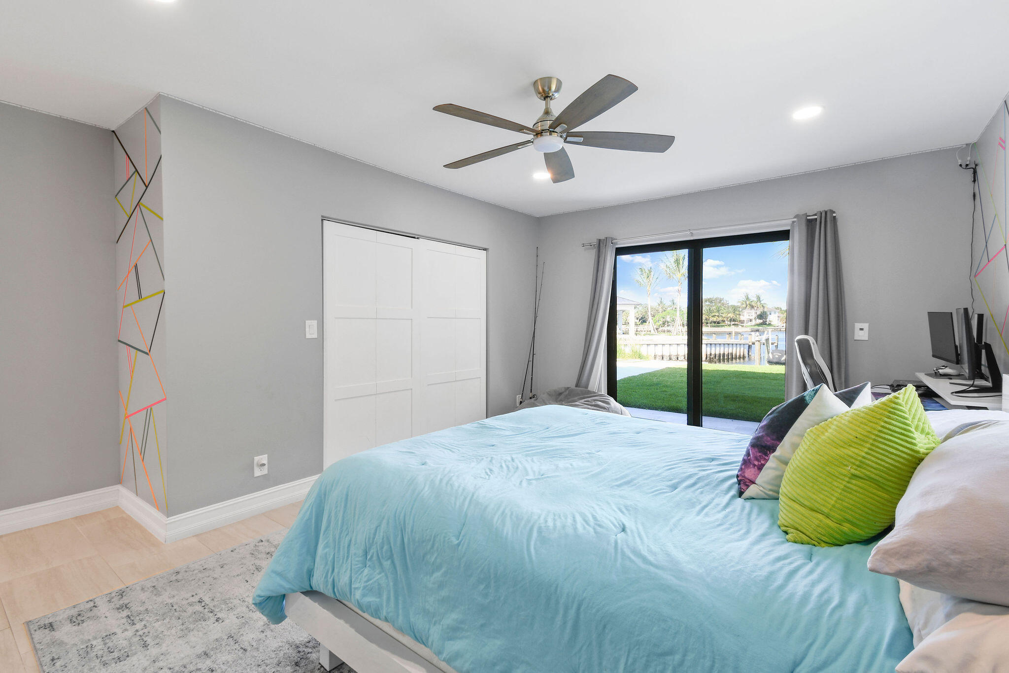 INTRACOASTAL PARK - Land
