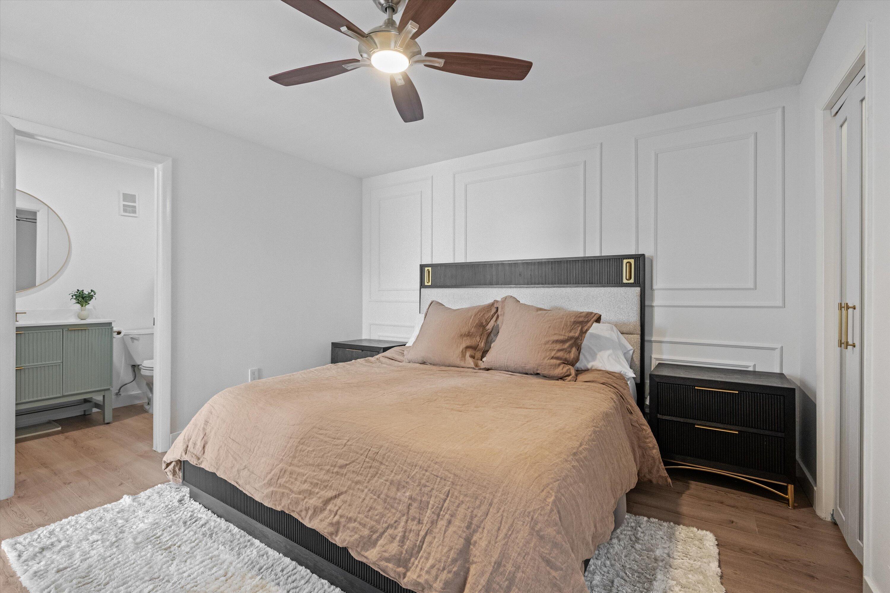 PALM LAKE CONDO - Residential