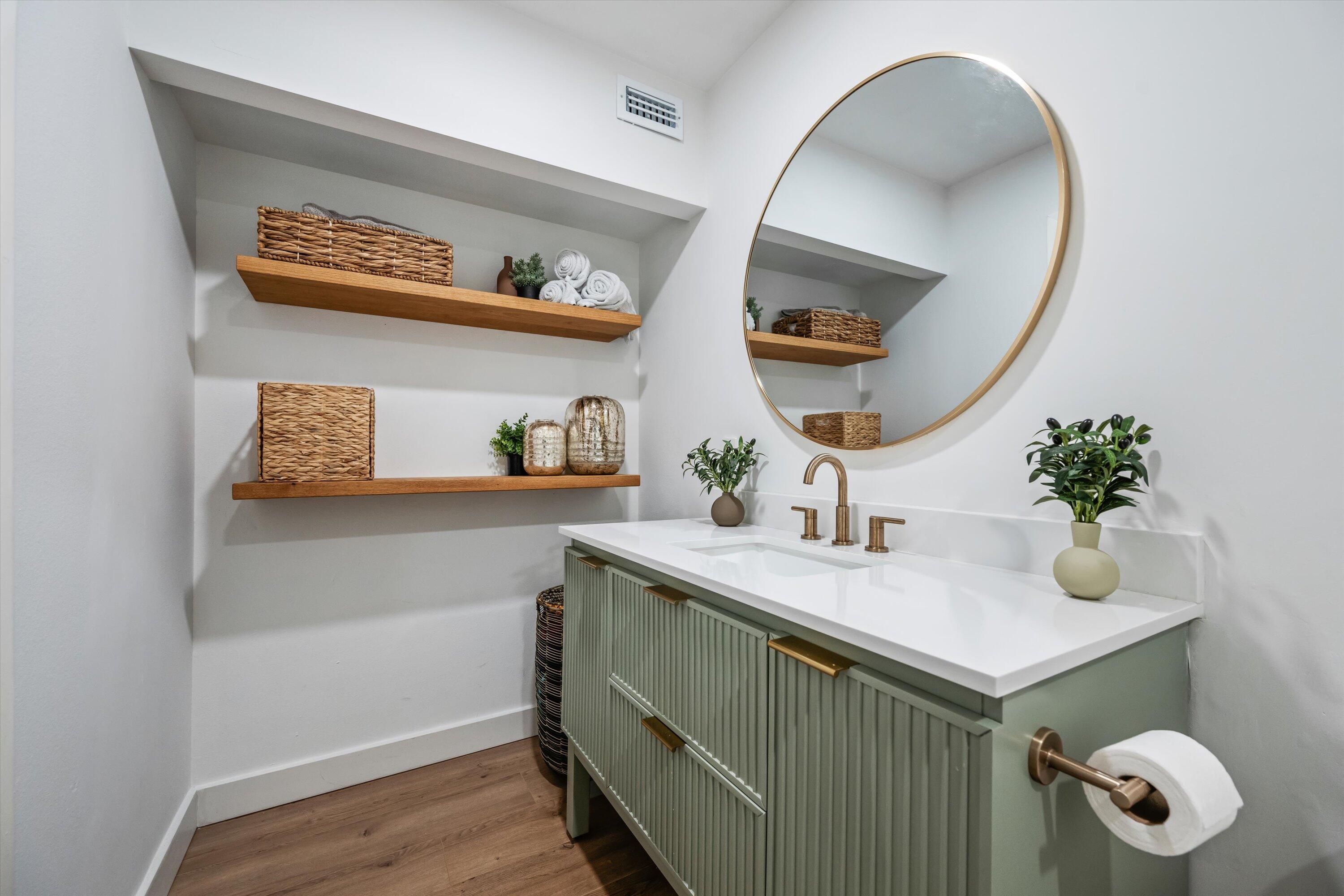 PALM LAKE CONDO - Residential