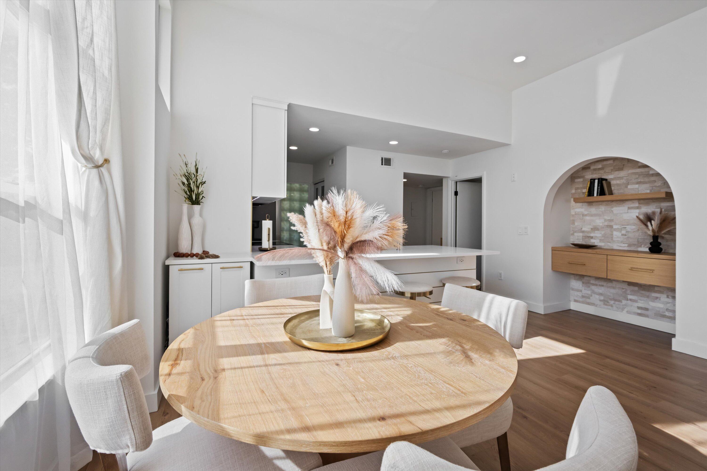 PALM LAKE CONDO - Residential