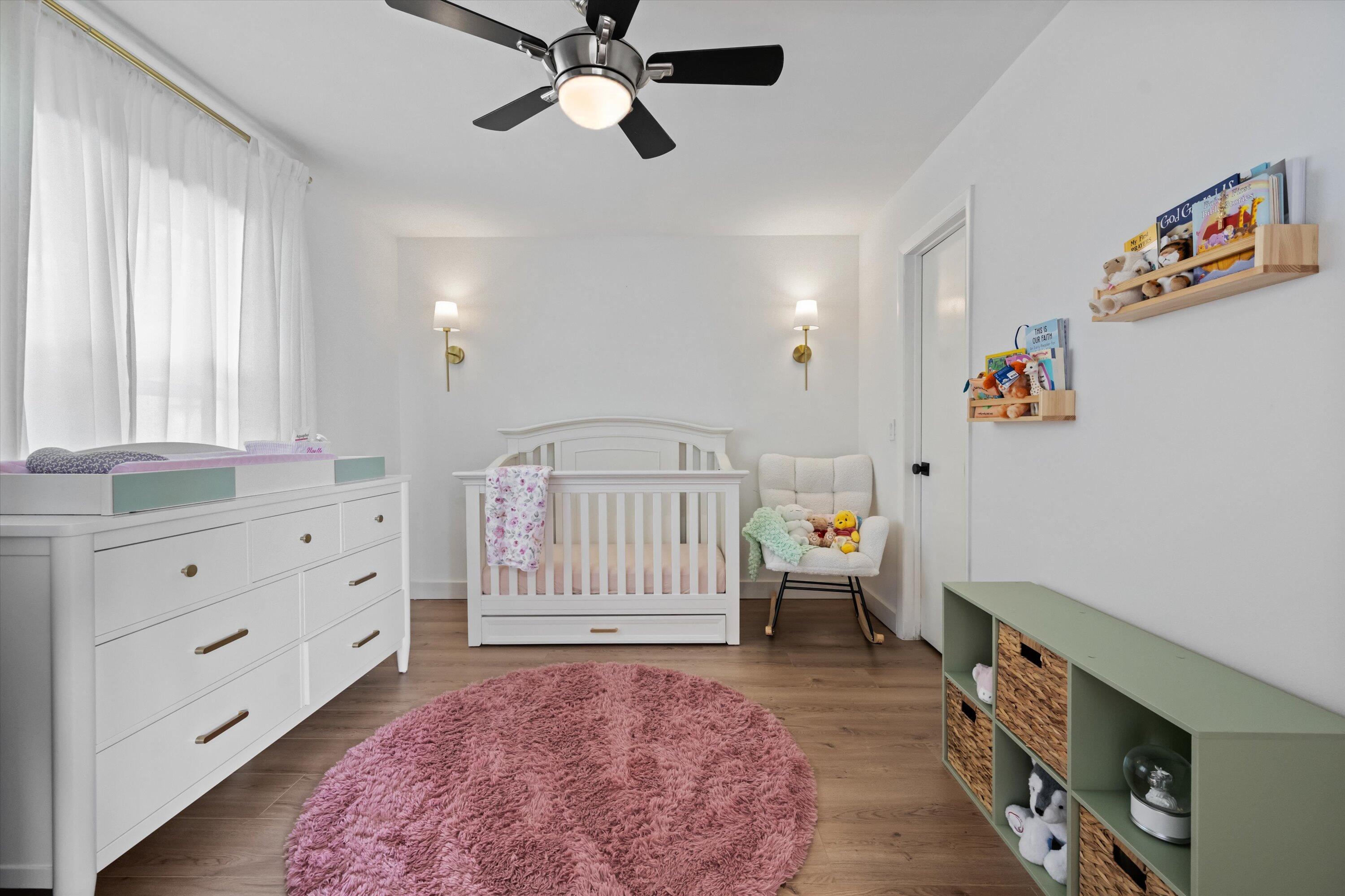 PALM LAKE CONDO - Residential