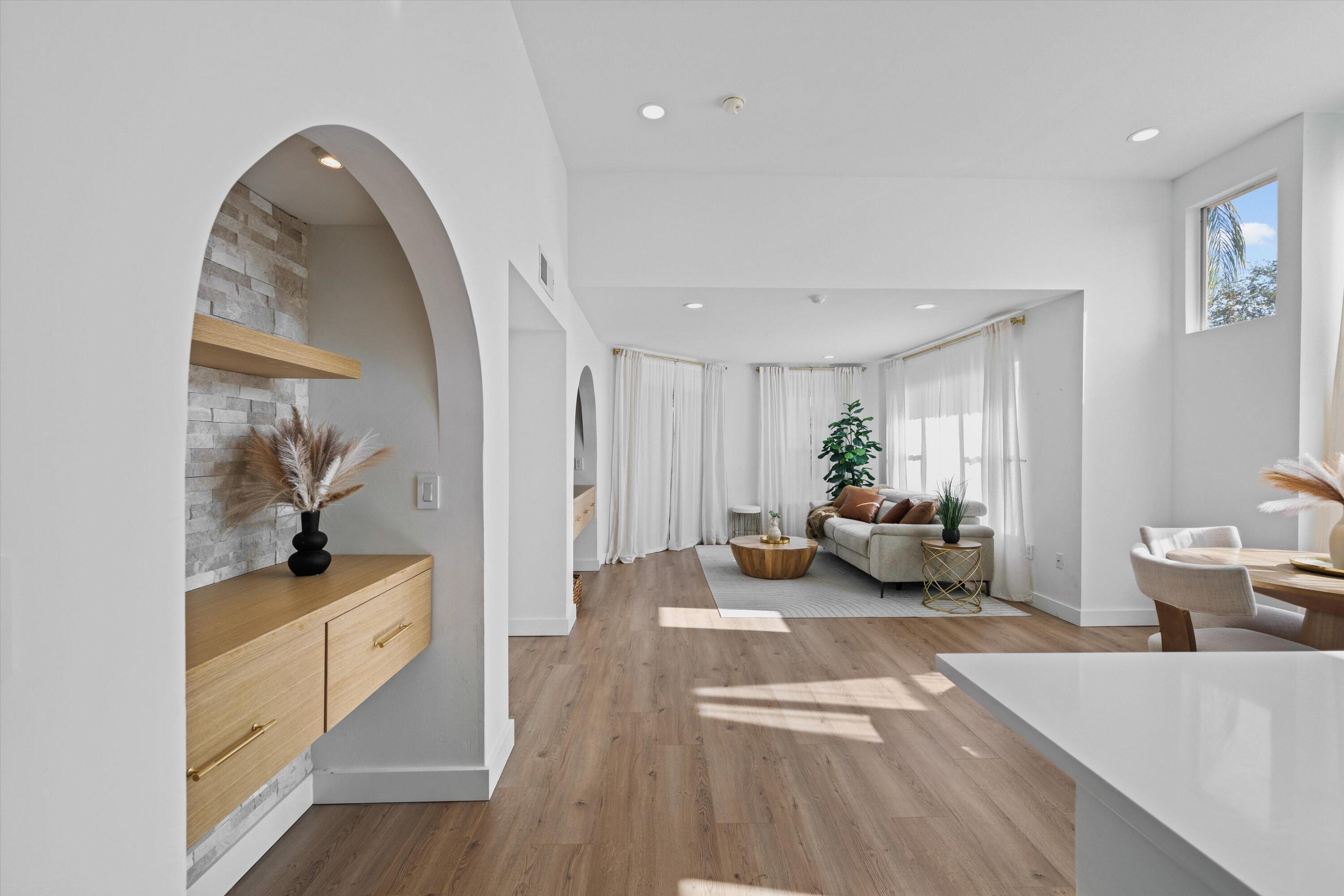 PALM LAKE CONDO - Residential