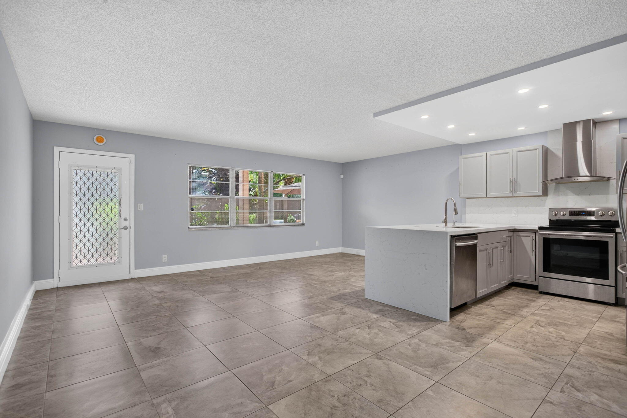 1804 ELEUTHERA Point J1