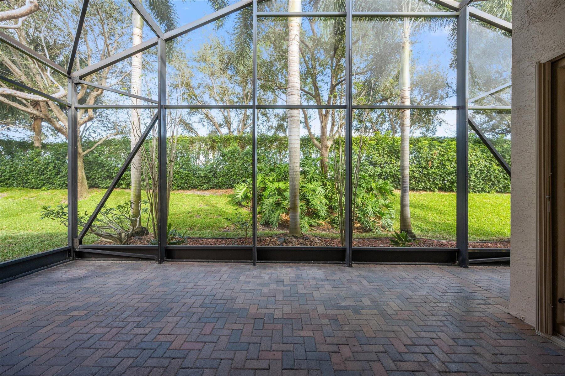 VALENCIA PALMS 1 - Residential