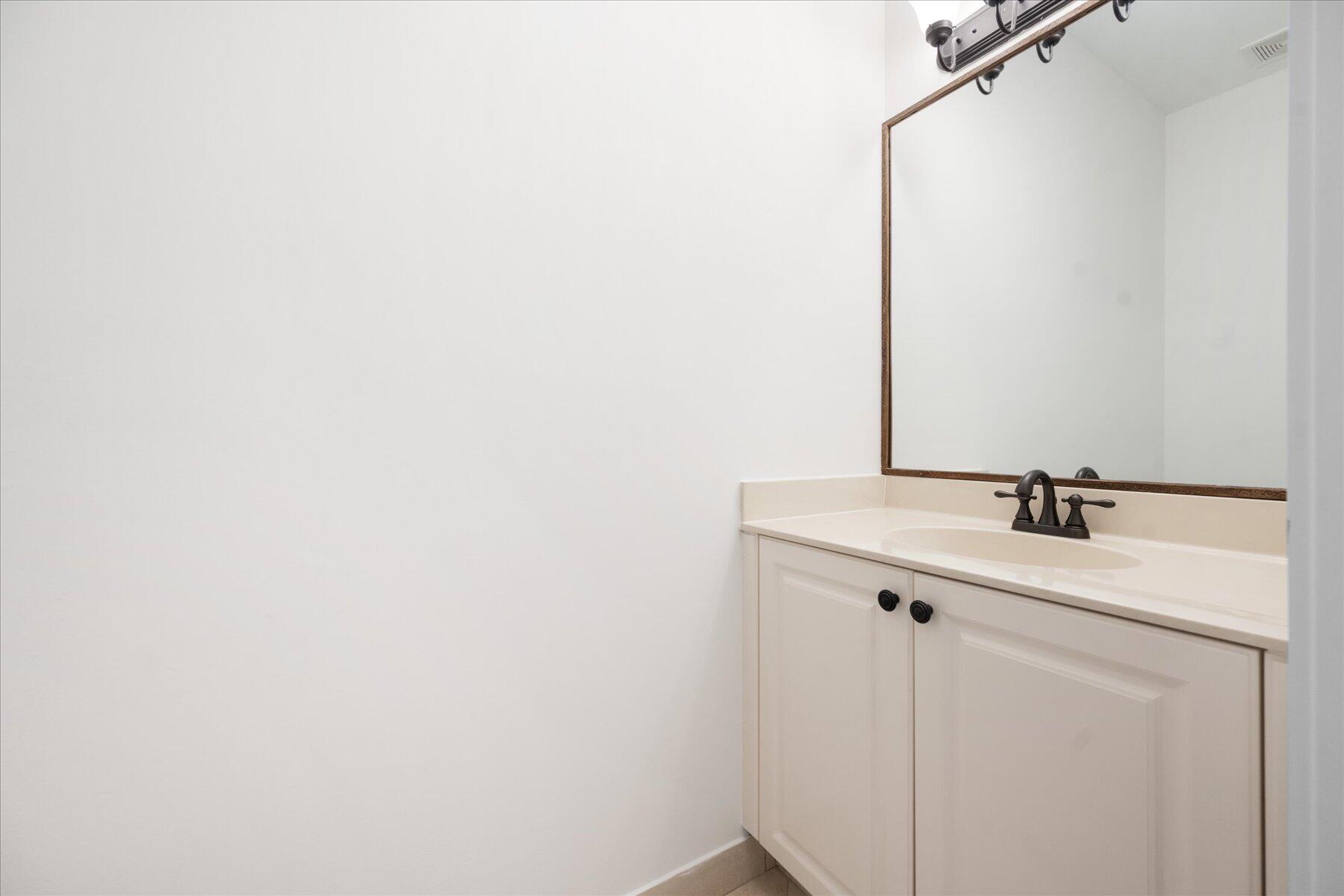 VALENCIA PALMS 1 - Residential